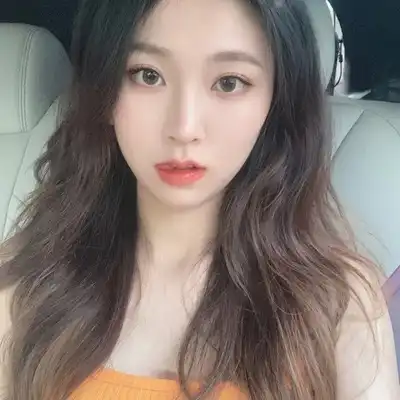 邱语文